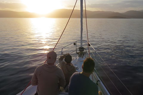 Twilight Sail Bruny Island - Holiday Cairns 5