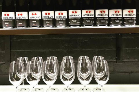 Hobart Small Group Wine Tour Saturday Afternoon: Wines, Gins & Cheeses - Holiday Cairns 1
