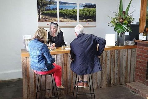Hobart Small Group Wine Tour Saturday Afternoon: Wines, Gins & Cheeses - Holiday Cairns 9