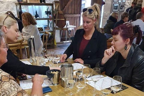 Hobart Small Group Wine Tour Saturday Afternoon: Wines, Gins & Cheeses - Holiday Cairns 8