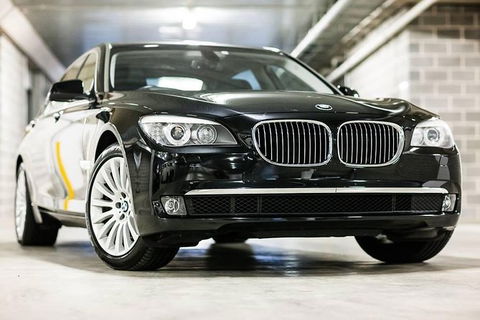 Family Sydney Airport Departure Transfer - Holiday Cairns 2