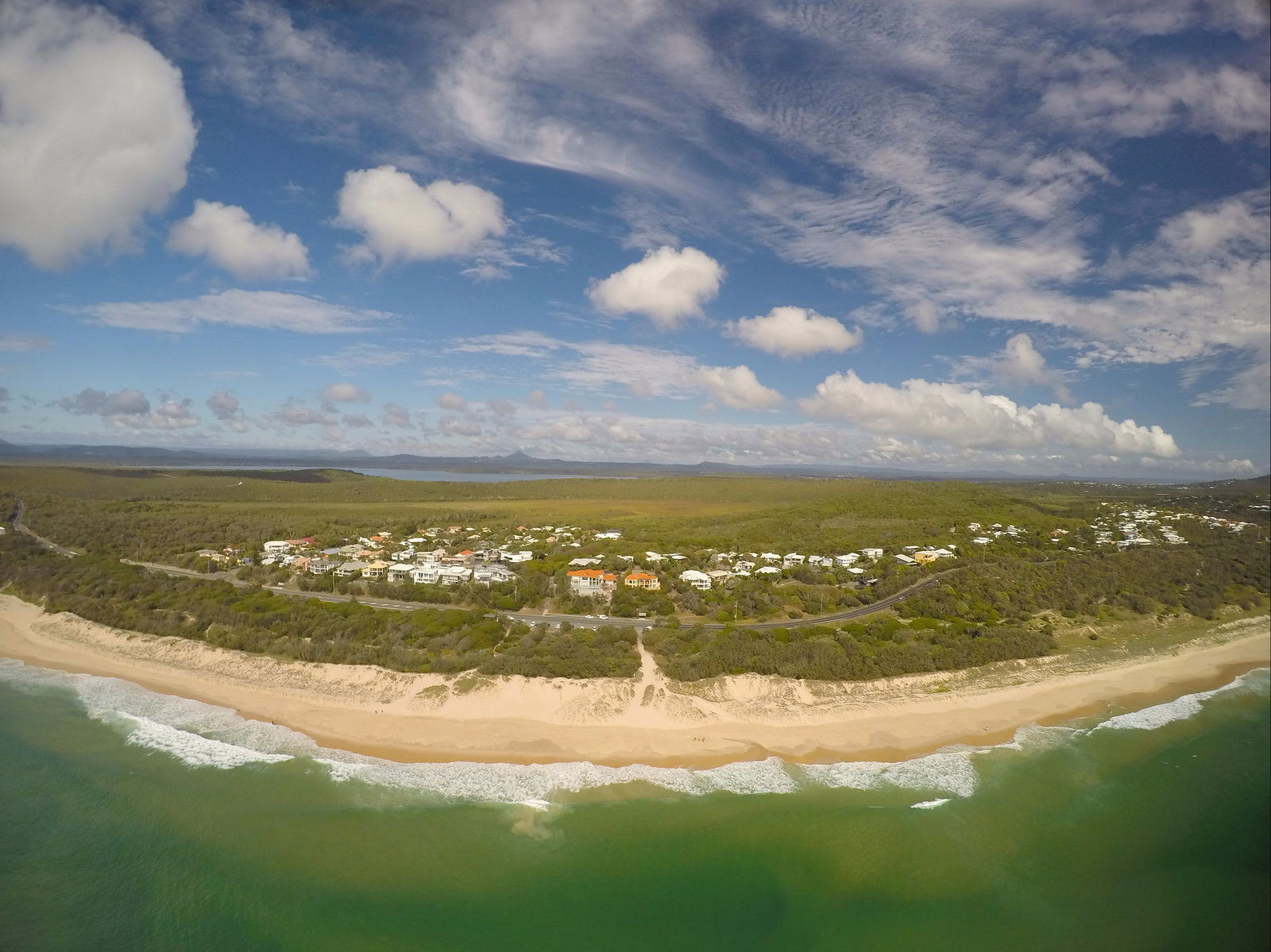 Castaways Beach QLD Holiday Cairns