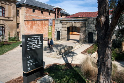 Tasmanian Museum And Art Gallery - Holiday Cairns 0