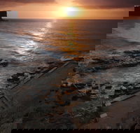 Avalon Beach - Holiday Cairns