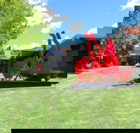 Bathurst Regional Art Gallery - Holiday Cairns