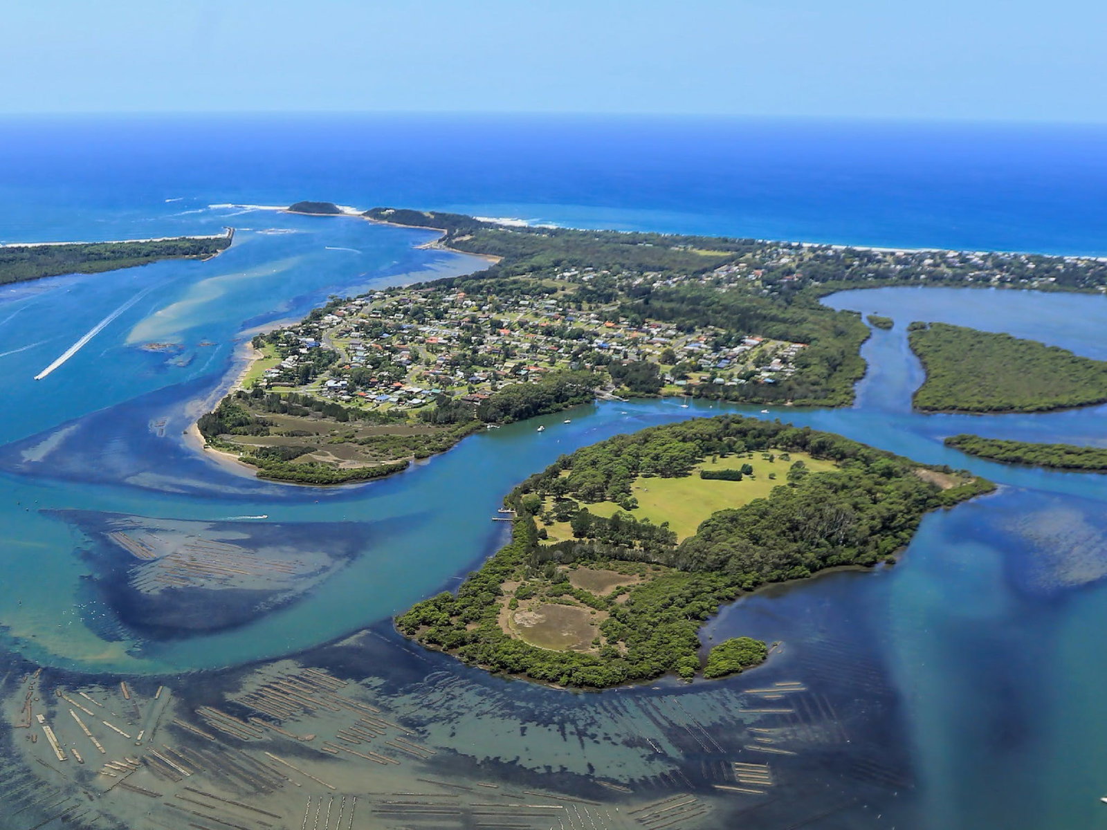 Orient Point NSW Holiday Cairns