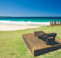 Short Point Beach - Holiday Cairns