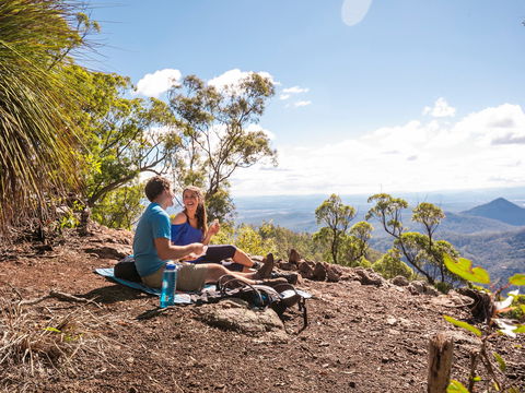 Goolman Lookout Via Rocky Knoll Lookout Trail - Holiday Cairns 0