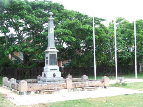 Graceville Memorial Park - Holiday Cairns 0