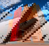 Maitland Regional Art Gallery - Holiday Cairns