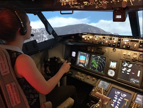 SIM737 Flight Simulator Hobart - Holiday Cairns 0