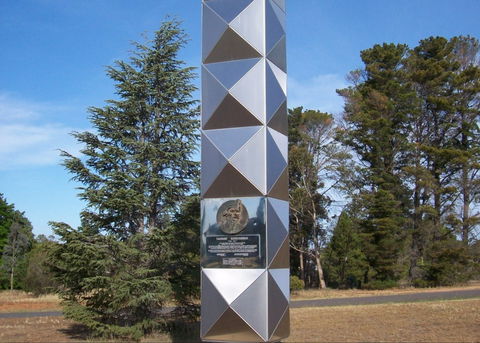 Tadeusz Kosciuszko Monument - Holiday Cairns 0