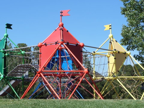 Fadden Pines Playground - Holiday Cairns 0