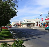 Minlaton - Holiday Cairns
