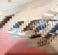 Tony Gould Gallery - Holiday Cairns