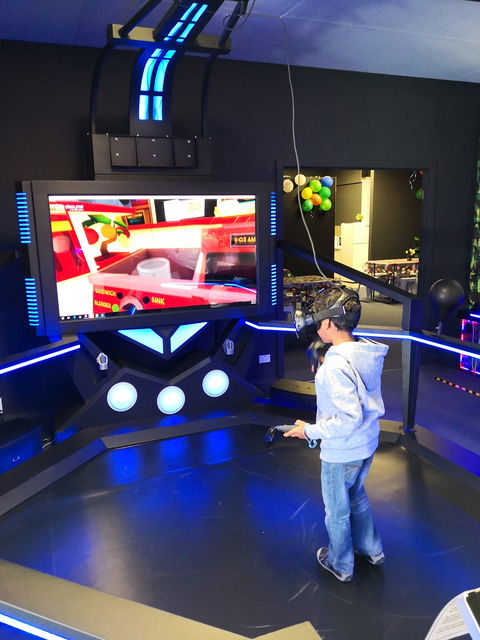 VR Canberra - Holiday Cairns 0