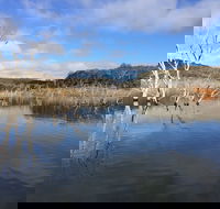 Lake Eucumbene - Holiday Cairns