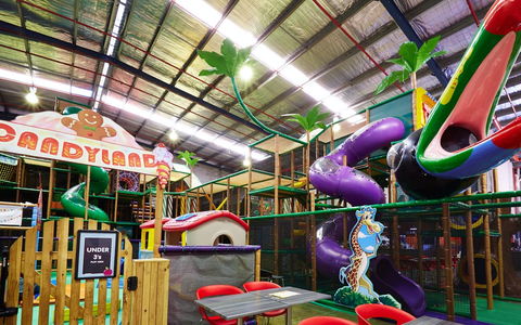 Little Dynamo's Indoor Play Centre And Cafe - Holiday Cairns 0