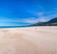 Island Beach - Holiday Cairns