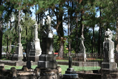 McLeod Street Pioneer Cemetery Cairns - Holiday Cairns 0