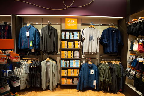 Merino Collection - Perth Airport T1 - Holiday Cairns 2