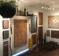 Red Sand Aboriginal Art Gallery - Holiday Cairns