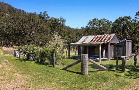 Youdales Hut And Stockyards Historic Site - Holiday Cairns 0