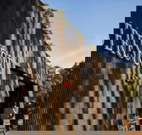 Beresford Estate Tasting Pavilion - Holiday Cairns