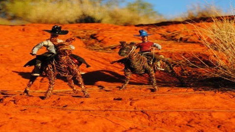 Tapatjatjaka Art And Crafts - Holiday Cairns 1