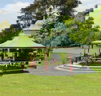 Warragul - Holiday Cairns