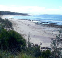 Monument Beach Picnic Area - Holiday Cairns
