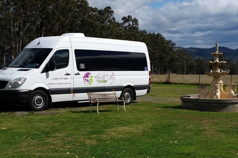 Hunter Valley Exclusive Kangaroo And Wine Tasting Experience - Holiday Cairns 5