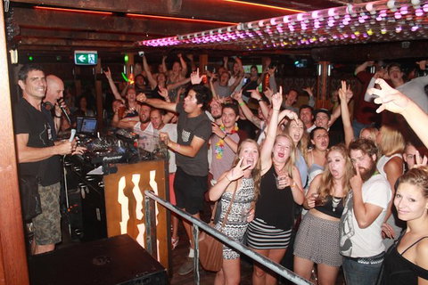 Cairns Pub & Club Tour - Holiday Cairns 2