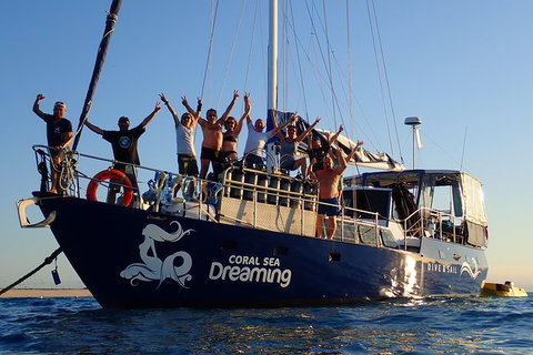 Coral Sea Dreaming: Overnight Dive, Snorkel And Sail Experience From Cairns - Holiday Cairns 0