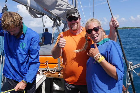 2-Day Great Barrier Reef Combo: Green Island Sailing And Outer Reef Snorkel Cruise - Holiday Cairns 3