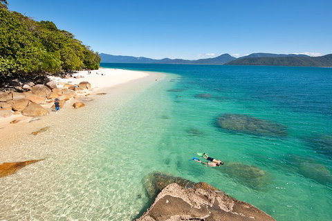 Fitzroy Island Catamaran Transfers From Cairns - Holiday Cairns 0
