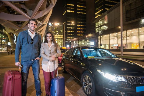 Cairns Airport (CNS) Arrival Transfer (CNS Airport To Cairns Hotels Or Address) - Holiday Cairns 0