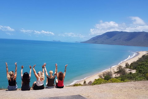 Port Douglas Sunday Markets Day Tour - Holiday Cairns 9