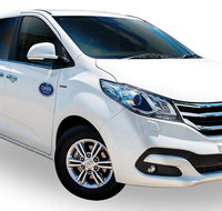 Luxury Van Private Transfer Cairns Airport -Trinity Beach. - Holiday Cairns