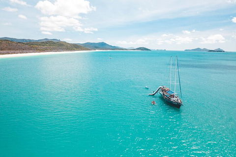 2 Night Whitsunday Islands Cruise On Atlantic Clipper From Airlie Beach - Holiday Cairns 0