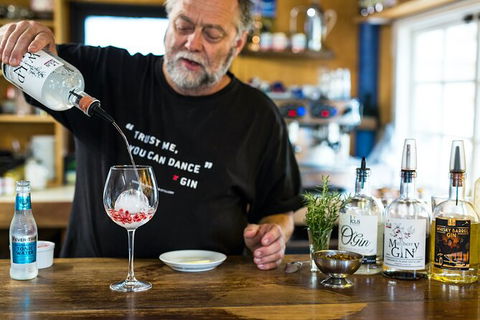 Heritage, Wine & Gin Tours - Holiday Cairns 2