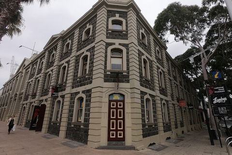Private Walking Tour Of Old Geelong Town - Holiday Cairns 2