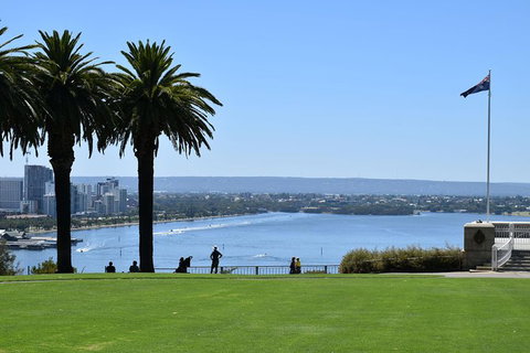 Private Tours Of Perth And Fremantle By Luxury Vehicle - Holiday Cairns 3