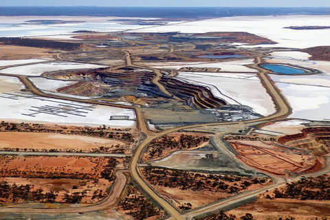 1-Hour Lake Lefroy Including Big Pit Scenic Flight From Kalgoorlie - Holiday Cairns 0