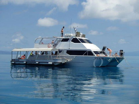 Ocean Free & Ocean Freedom - Cairns Premier Reef And Island Tours - Holiday Cairns 1
