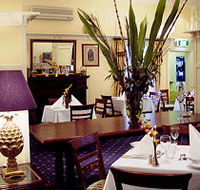 Le Noury  The Charsfield - Holiday Cairns