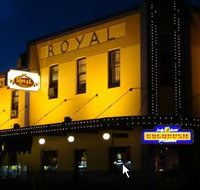 Royal Hotel - Holiday Cairns