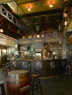 MJ Finnegans Irish Pub - Holiday Cairns 0
