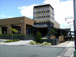 Hinterland Hotel - Holiday Cairns 0