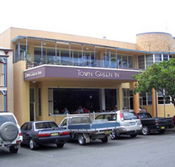 Town Green Inn - Holiday Cairns